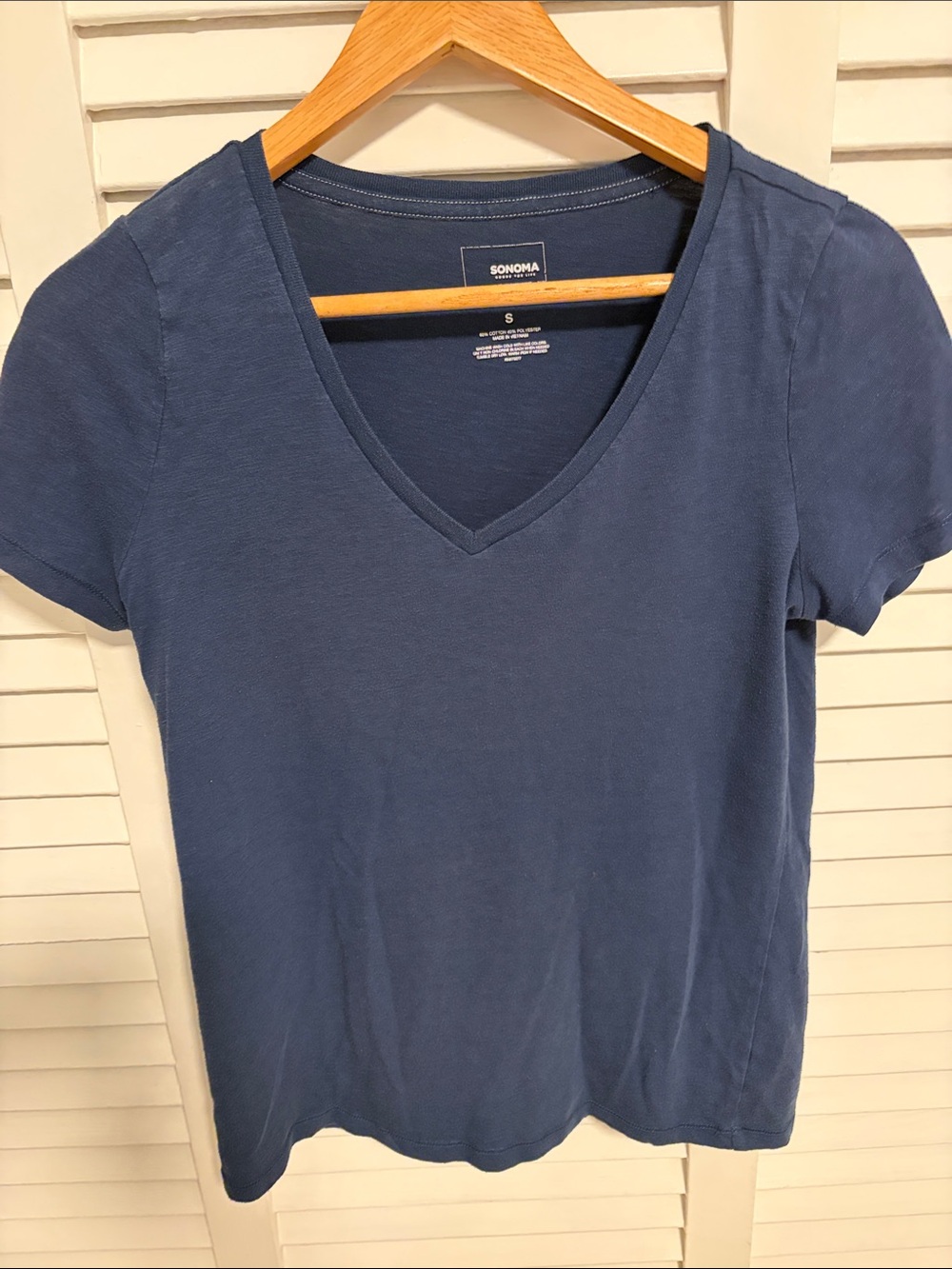 Sonoma Women's Navy V-Neck Short Sleeve Tee